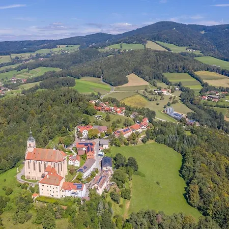In Ruhiger Lage - 3 Schlafzimmer- Große Terrasse Ferienhaus Pöllauberg